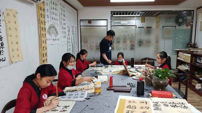 心理咨询师证书：报考条件揭秘，费用一览无遗